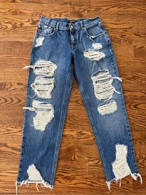Women Distressed Retrofete Denim Jeans - Classic Ripped Style